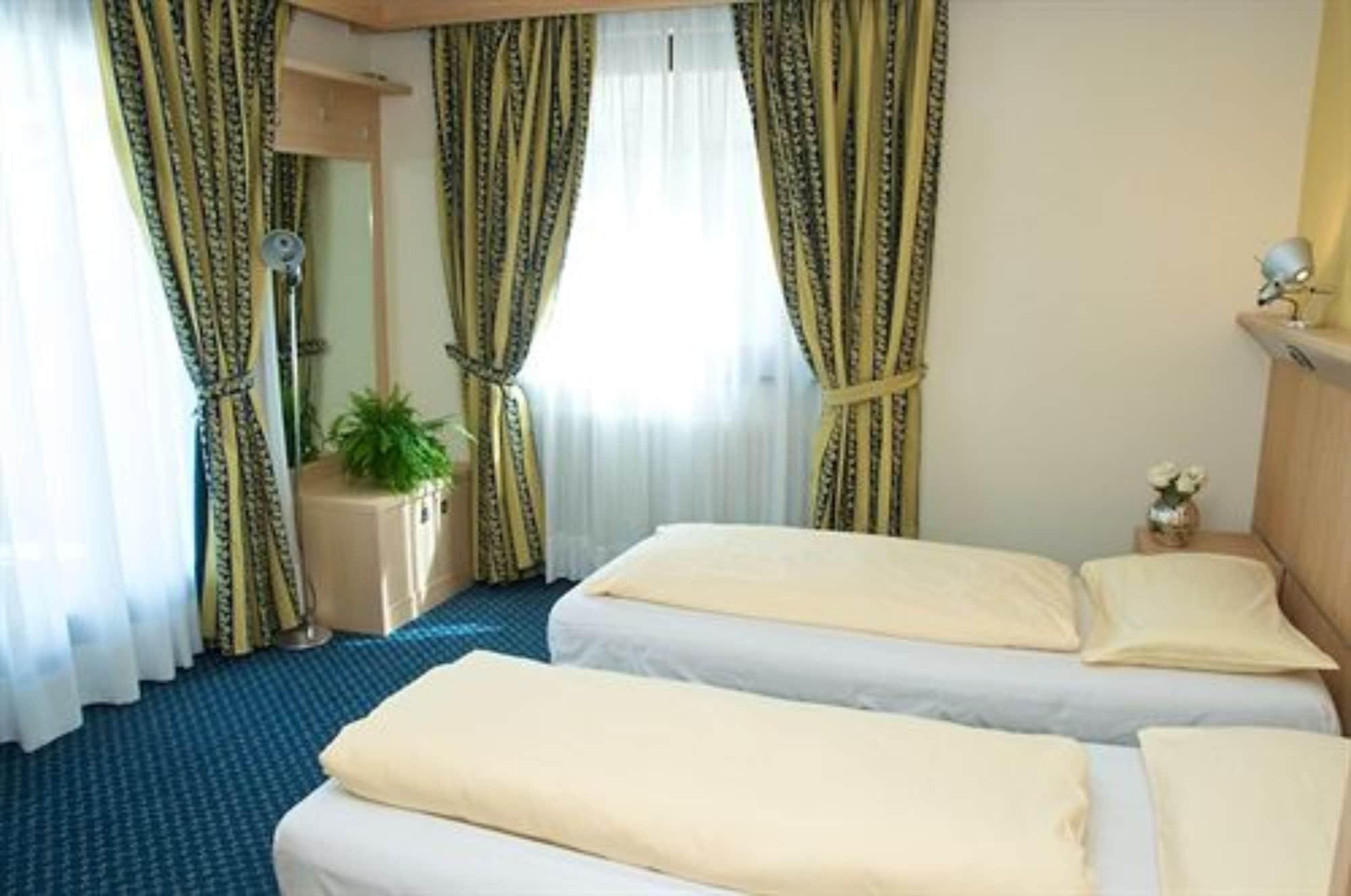 Alexander Charme Hotel Livigno Exteriör bild