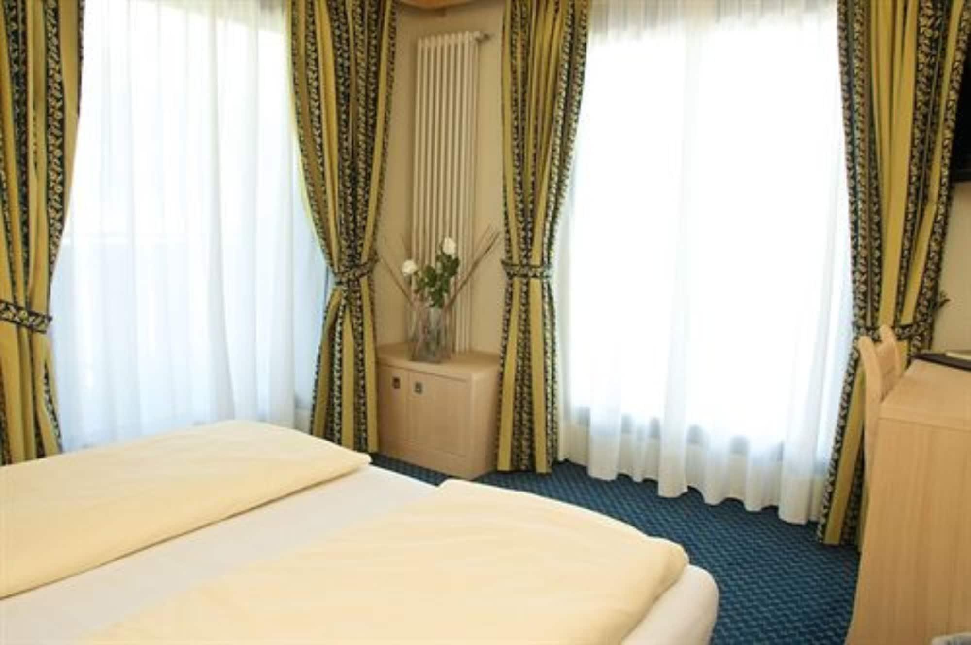 Alexander Charme Hotel Livigno Exteriör bild