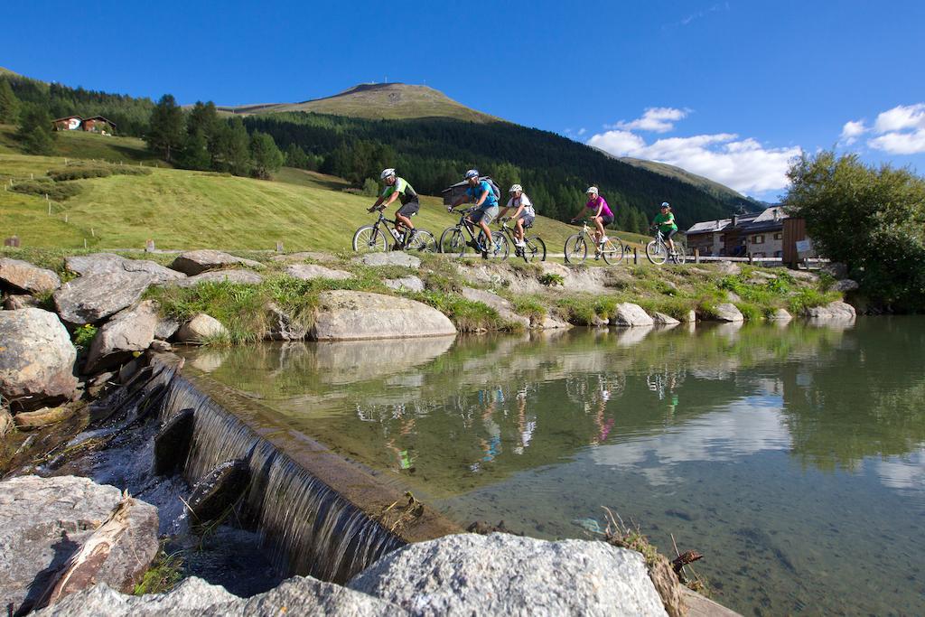 Alexander Charme Hotel Livigno Exteriör bild