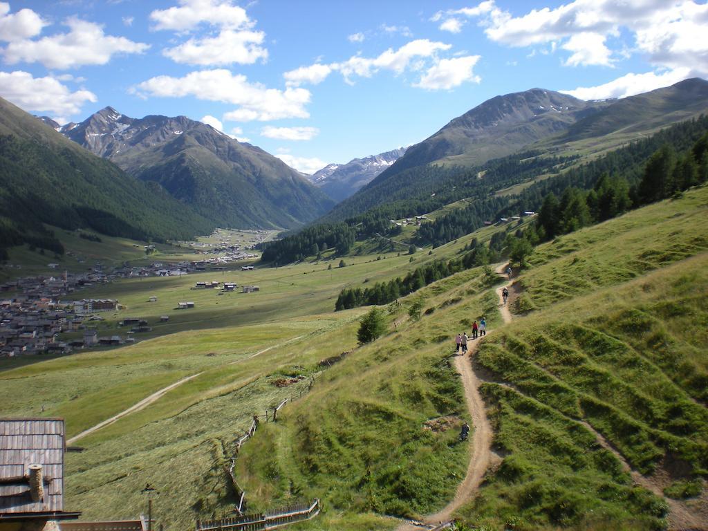Alexander Charme Hotel Livigno Exteriör bild