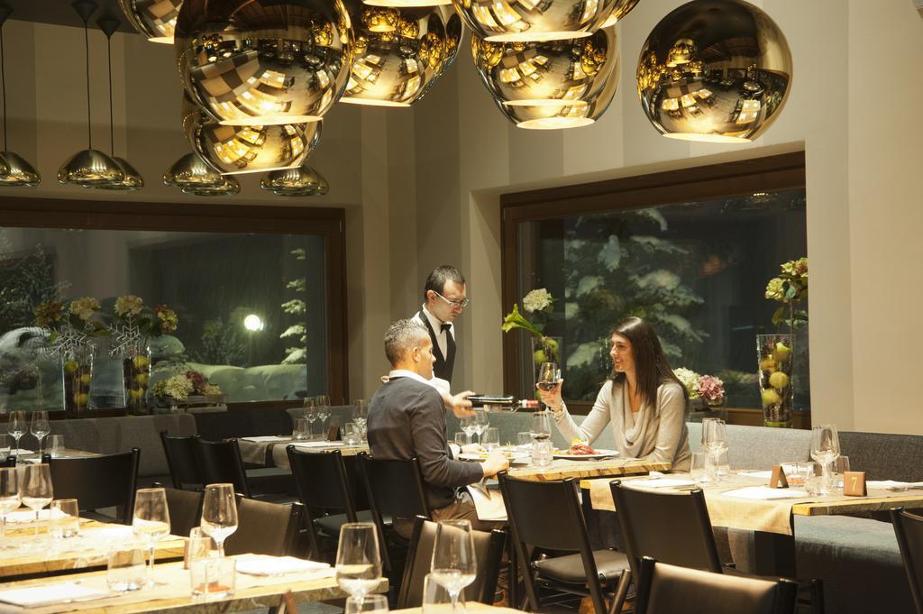 Alexander Charme Hotel Livigno Exteriör bild