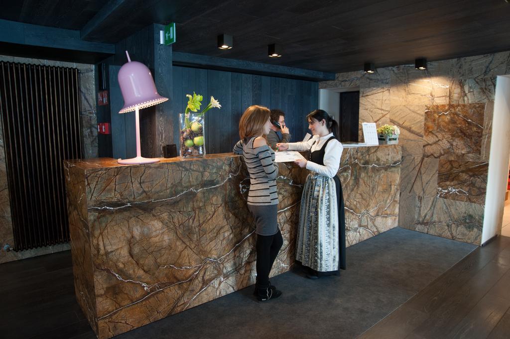 Alexander Charme Hotel Livigno Exteriör bild